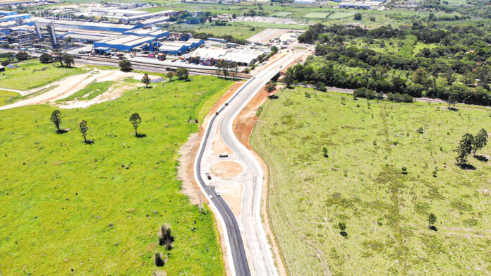 Via Estrutural de Pindamonhangaba no trecho Pinda-Moreira César