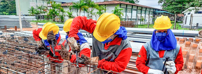 Trabalho na construção civil; parceria entre Caraguá e Estado abre vagas para cursos de qualificação
