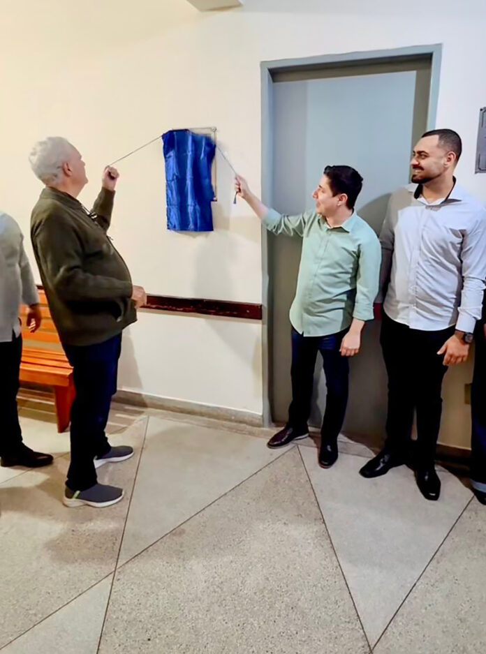 O prefeito Breno Anaya participa de inauguração de espaço para atendimento em bairros de zona rural