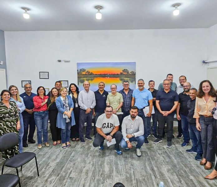 Membros da Prefeitura de Lorena participam de evento para anúncio de atividades ligadas ao projeto Leão solidário