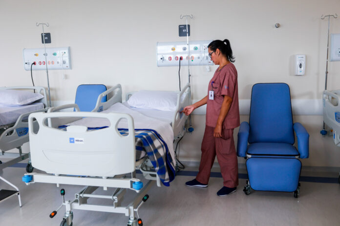 Ala do Hospital Regional de Cruzeiro, que abriu novos leitos e ampliou a oferta de atendimento para 17 municípios
