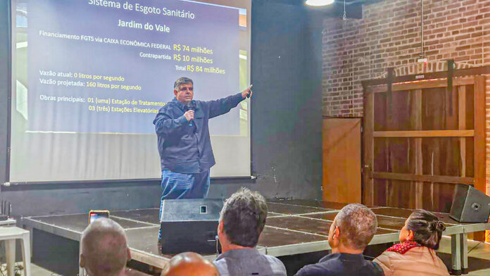 Junior Filippo, durante apresentação de dados do tratamento de esgoto