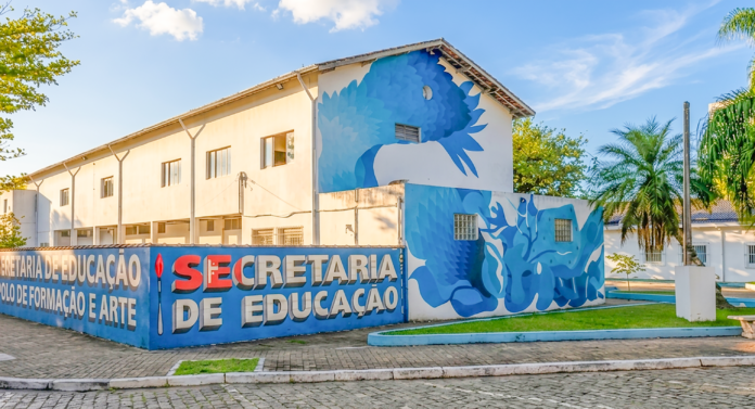 A secretaria de Educação de Ubatuba, que está com processo de seleção para atender mais de quinhentas vagas