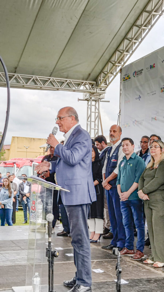 Com o vice-presidente Geraldo Alckmin, eventos em Caraguatatuba e Cachoeira Paulista marcam entrega de viaturas