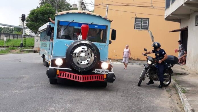 Operação dos trenzinhos turísticos foi suspensa até que a atividade seja regulamentada pelo município