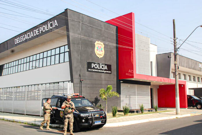 Distrito da Delegacia de Polícia Civil, onde acusado por tentativa de feminicídio está preso